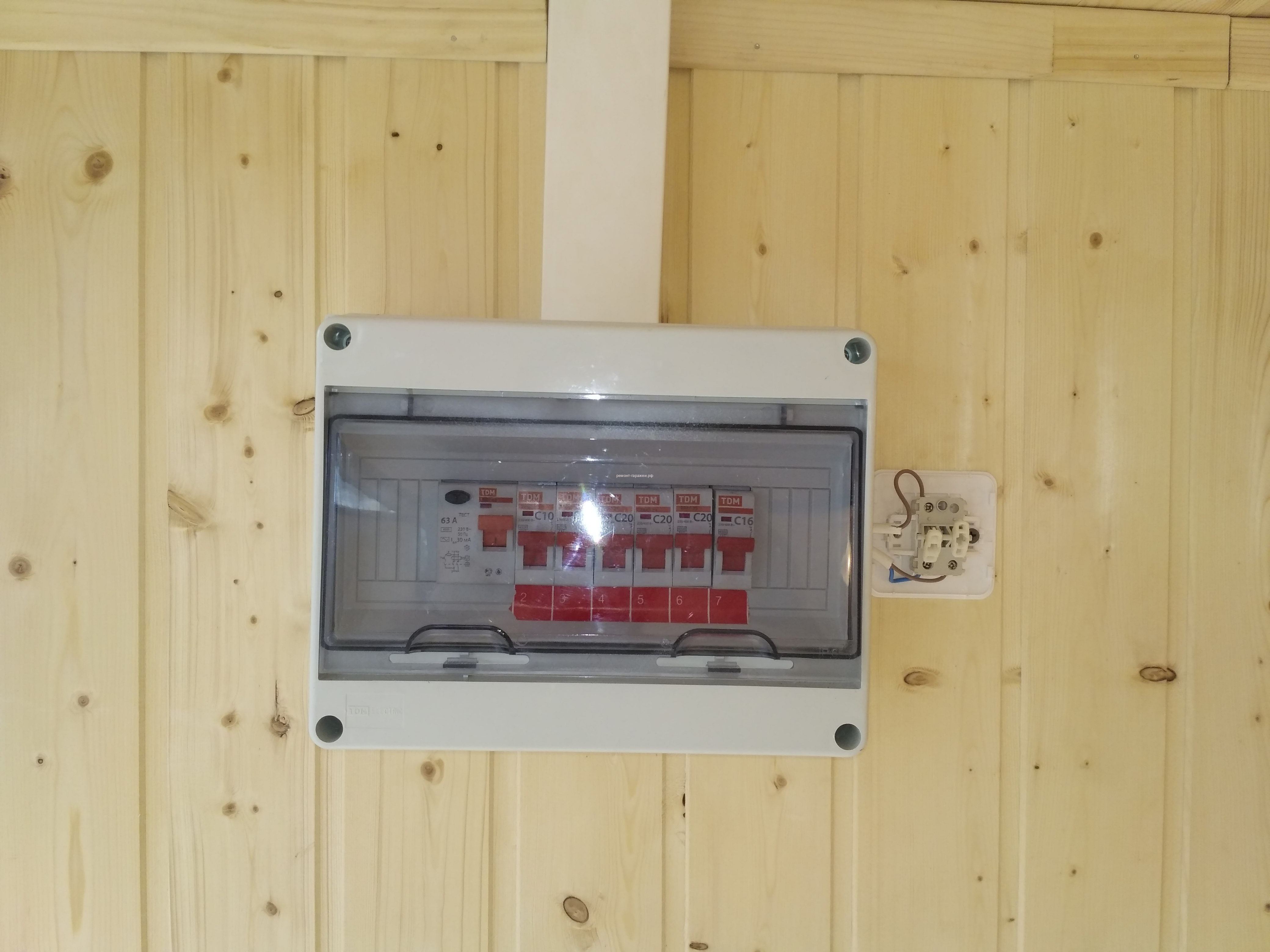 Отделка гаража под ключ премиум